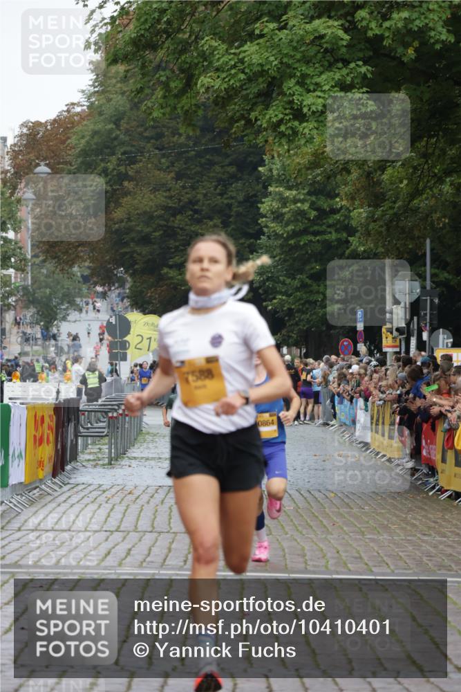 13.09.2026 - Kiel Lauf Yannick Fuchs http://msf.ph/oto/10410401 13.09.2026 09:33:54 Ziel 1246, 6681, 7588, 10069, 10864, 1246, 6682, 7305, 8092, 10404, 12831, 5040, 11791, 6682 meine-sportfotos.de