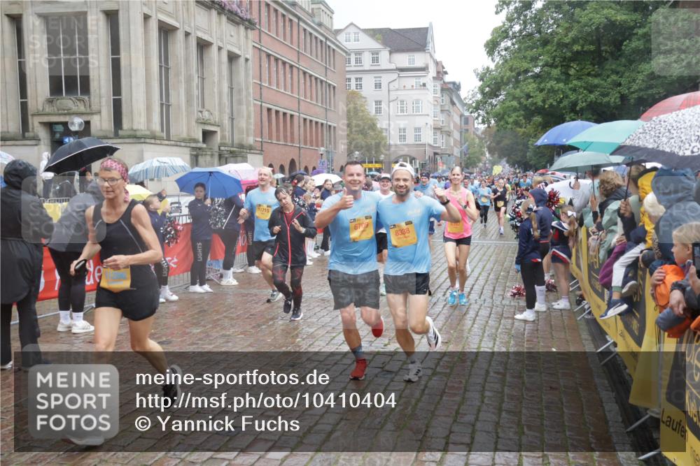 13.09.2026 - Kiel Lauf Yannick Fuchs http://msf.ph/oto/10410404 13.09.2026 10:41:12 Ziel 973, 1704, 1781, 1785, 2825, 2892, 3363, 3952, 4286, 4527, 4624, 4662, 4691, 4797, 5916, 6340, 6461, 6565, 6654, 7405, 7615, 8155, 9349, 9398, 9527, 9539, 10066, 10680, 10794, 11228, 11526, 11632, 12035, 12494, 35, 337, 393, 837, 1037, 1342, 1427, 1603, 1971, 2052, 2096, 2499, 2561, 2818, 2898, 3257, 3415, 3464, 3524, 3535, 3841, 4131, 4431, 4624, 4712, 5043, 5319, 5388, 5509, 6301, 6397, 6504, 6709, 6793, 7499, 7655, 8246, 8955, 827, 849, 1985, 3339, 5086, 6632 meine-sportfotos.de