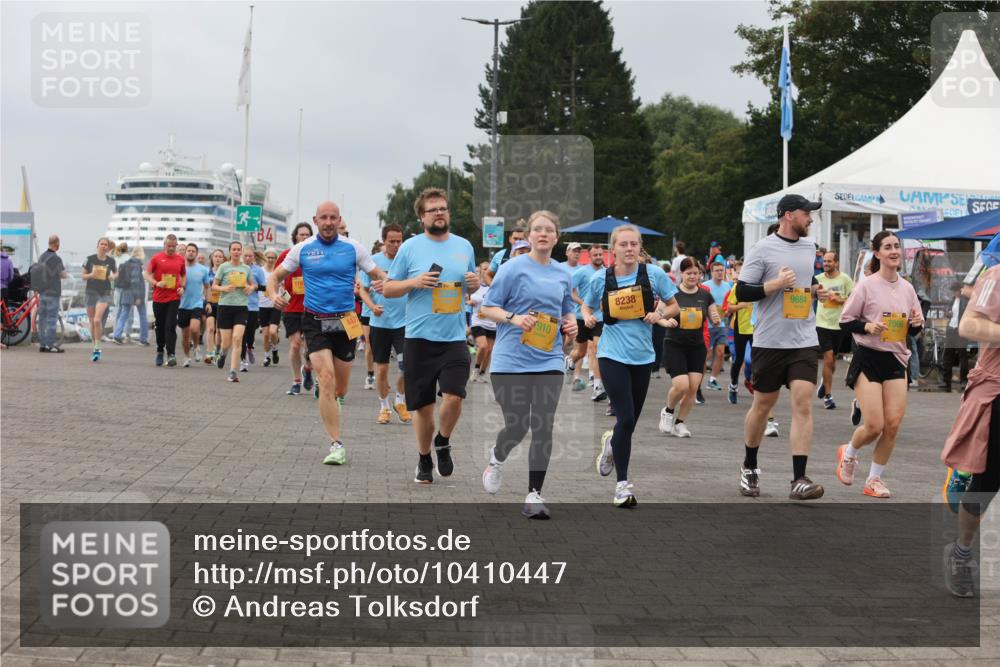 13.09.2026 - Kiel Lauf Andreas Tolksdorf http://msf.ph/oto/10410447 13.09.2026 10:01:32 Kiellinie 910, 8238, 9684, 7066 meine-sportfotos.de
