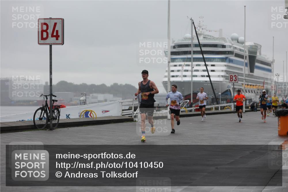 13.09.2026 - Kiel Lauf Andreas Tolksdorf http://msf.ph/oto/10410450 13.09.2026 11:43:23 Kiellinie 4, 3 meine-sportfotos.de