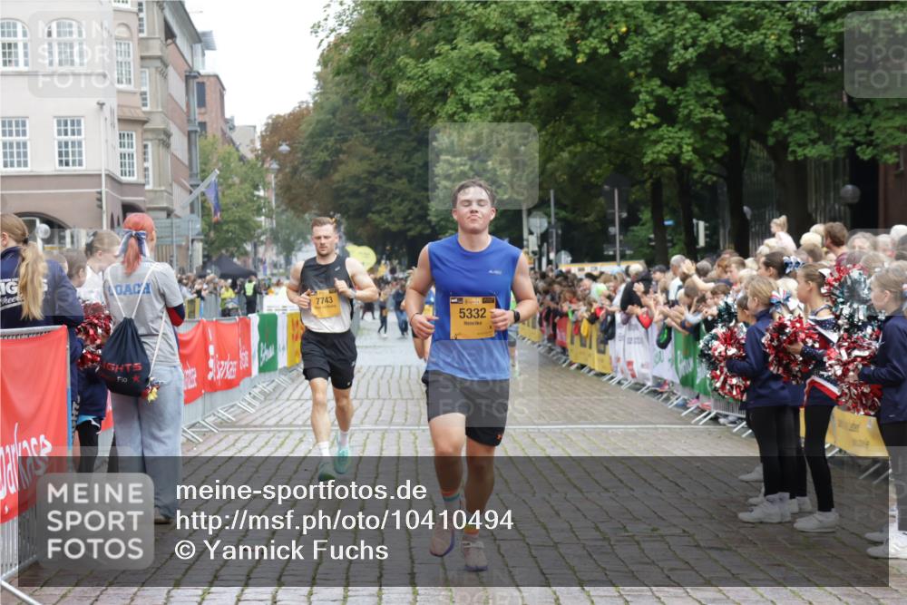 13.09.2026 - Kiel Lauf Yannick Fuchs http://msf.ph/oto/10410494 13.09.2026 09:34:22 Ziel 3679, 5332, 5815, 7743, 5040, 7588, 10069, 10864, 11791, 12278, 1246, 6681, 10069 meine-sportfotos.de