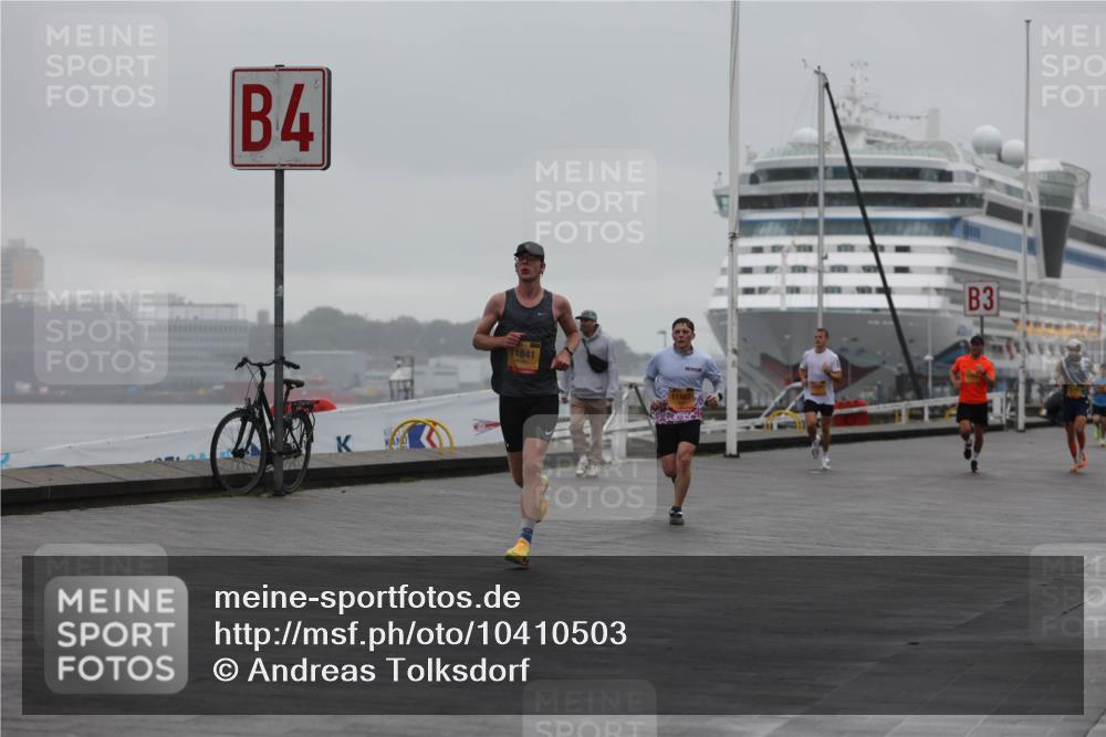 13.09.2026 - Kiel Lauf Andreas Tolksdorf http://msf.ph/oto/10410503 13.09.2026 11:43:25 Kiellinie 4, 11841, 11863, 3 meine-sportfotos.de