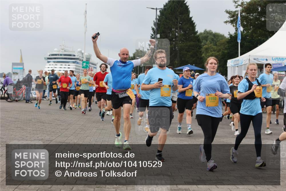 13.09.2026 - Kiel Lauf Andreas Tolksdorf http://msf.ph/oto/10410529 13.09.2026 10:01:33 Kiellinie 3399, 11370, 382, 1910, 8238 meine-sportfotos.de