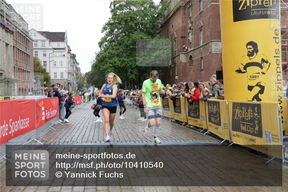 13.09.2026 - Kiel Lauf Yannick Fuchs http://msf.ph/oto/10410540 13.09.2026 09:34:29 Ziel 3679, 5332, 5815, 7743, 5040, 7588, 10864, 11791, 12278, 7588, 10069, 10864 meine-sportfotos.de