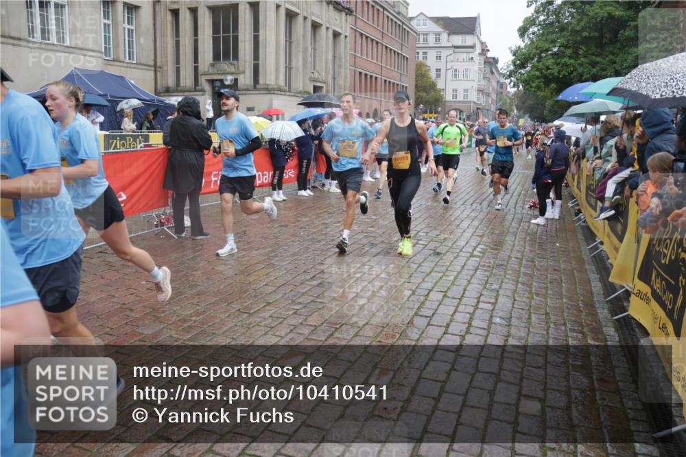 13.09.2026 - Kiel Lauf Yannick Fuchs http://msf.ph/oto/10410541 13.09.2026 10:41:19 Ziel 973, 1494, 1704, 1785, 1933, 2388, 2647, 3363, 3960, 4062, 4286, 4436, 4527, 4691, 4732, 5753, 5839, 5916, 6461, 6654, 8155, 9398, 9947, 10066, 10307, 10739, 10867, 10883, 11228, 11333, 12034, 12035, 12494, 35, 337, 393, 973, 1342, 1427, 1781, 1971, 2052, 2499, 2561, 2818, 2825, 2892, 2898, 3257, 3415, 3464, 3535, 3841, 3952, 4131, 4431, 4624, 4662, 4691, 4712, 4797, 5043, 5319, 5388, 5509, 6301, 6340, 6504, 6565, 6793, 7405, 7499, 7615, 7655, 8246, 8955, 9349, 827, 849 meine-sportfotos.de