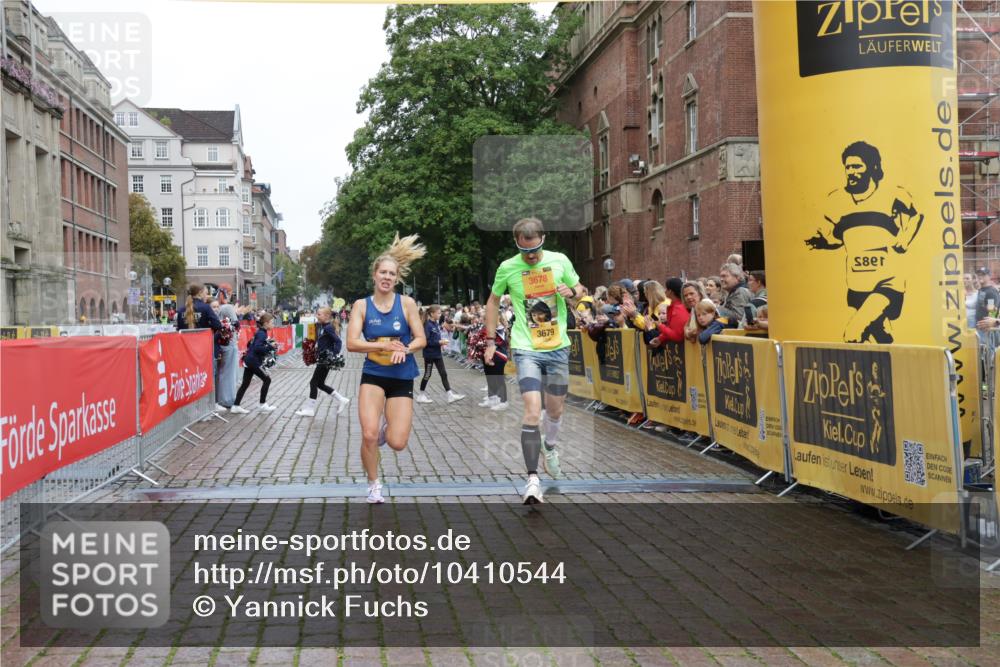 13.09.2026 - Kiel Lauf Yannick Fuchs http://msf.ph/oto/10410544 13.09.2026 09:34:29 Ziel 3679, 5332, 5815, 7743, 5040, 7588, 10864, 11791, 12278, 7588, 10069, 10864 meine-sportfotos.de