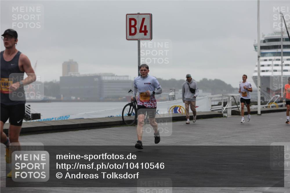13.09.2026 - Kiel Lauf Andreas Tolksdorf http://msf.ph/oto/10410546 13.09.2026 11:43:27 Kiellinie 1841, 4, 11865 meine-sportfotos.de