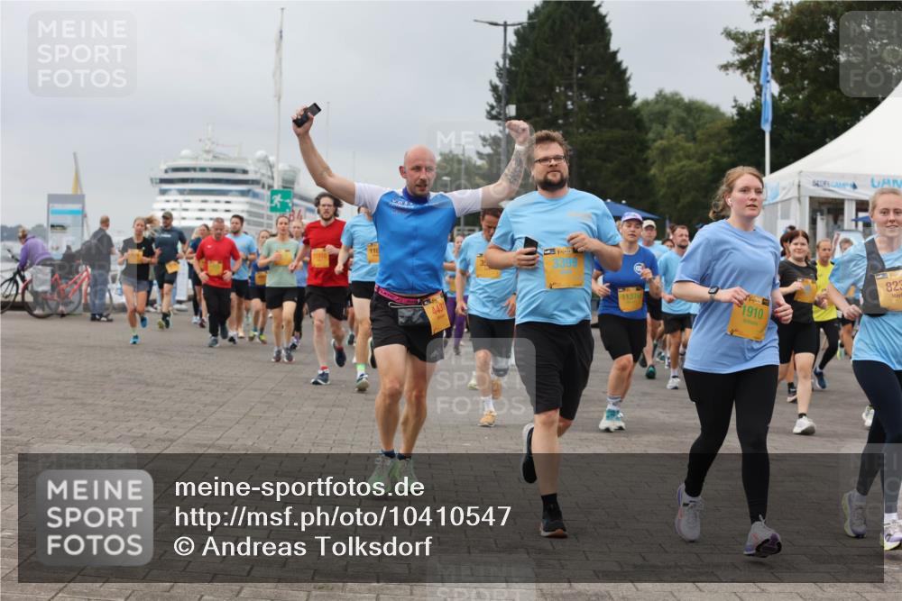 13.09.2026 - Kiel Lauf Andreas Tolksdorf http://msf.ph/oto/10410547 13.09.2026 10:01:34 Kiellinie 11910, 110, 4431, 3399, 11370, 139, 1910, 823 meine-sportfotos.de