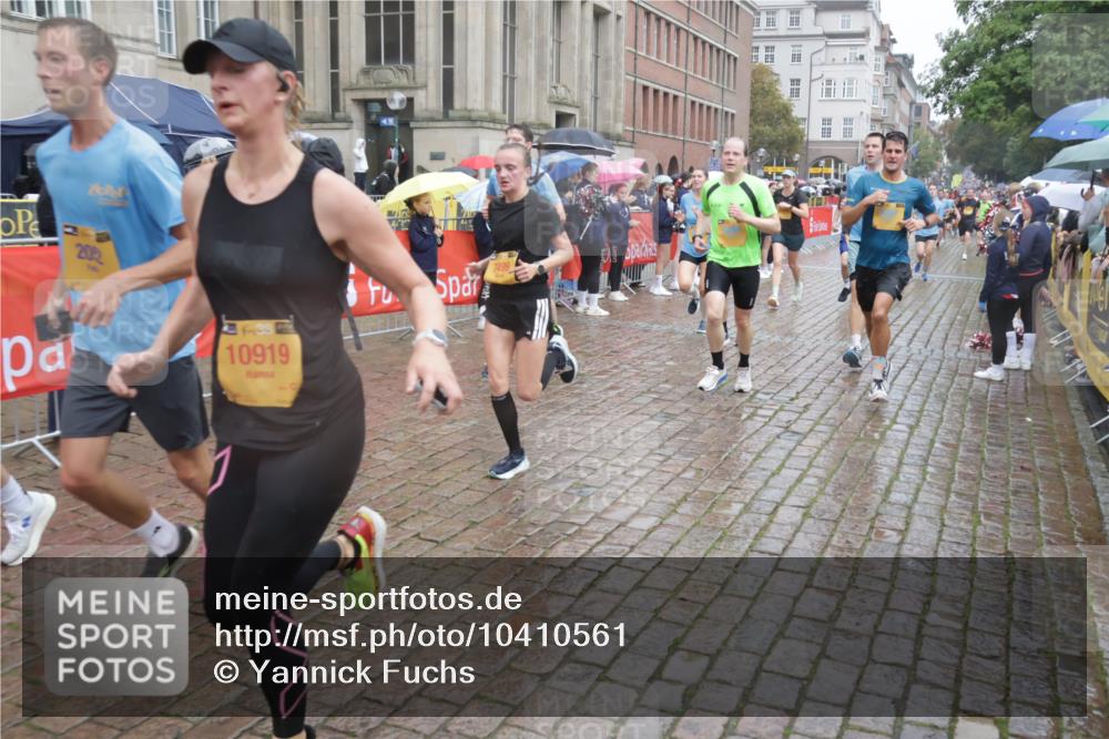 13.09.2026 - Kiel Lauf Yannick Fuchs http://msf.ph/oto/10410561 13.09.2026 10:41:20 Ziel 67, 1494, 1704, 1785, 1933, 2388, 2647, 3363, 3960, 4062, 4286, 4436, 4527, 4732, 5726, 5753, 5839, 5916, 6461, 6654, 8155, 9398, 9947, 10066, 10307, 10739, 10867, 10883, 11228, 11333, 12034, 12035, 35, 393, 973, 1342, 1427, 1781, 1971, 2052, 2499, 2561, 2818, 2825, 2892, 2898, 3257, 3415, 3464, 3535, 3841, 3952, 4131, 4286, 4431, 4624, 4662, 4691, 4712, 4797, 5043, 5319, 5388, 5509, 6301, 6340, 6504, 6565, 6793, 7405, 7499, 7615, 7655, 8246, 8955, 9349, 827, 849 meine-sportfotos.de