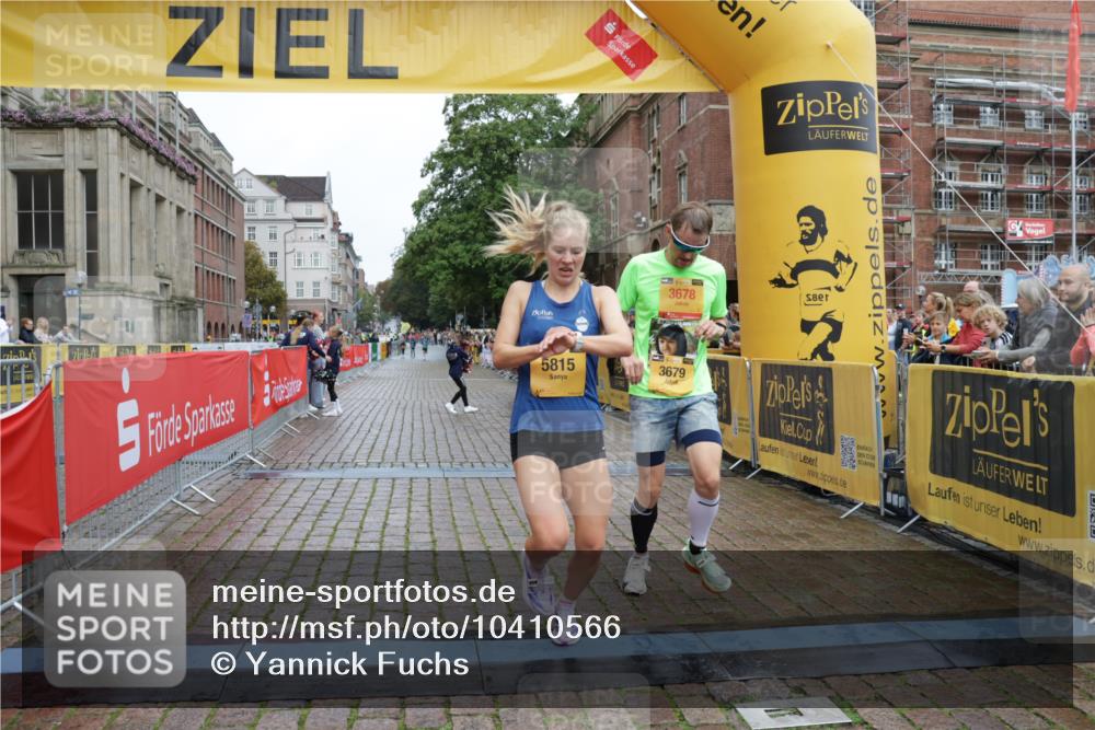 13.09.2026 - Kiel Lauf Yannick Fuchs http://msf.ph/oto/10410566 13.09.2026 09:34:30 Ziel 3679, 5332, 5815, 7743, 5040, 5332, 10864, 11791, 12278, 7588, 10069, 10864 meine-sportfotos.de