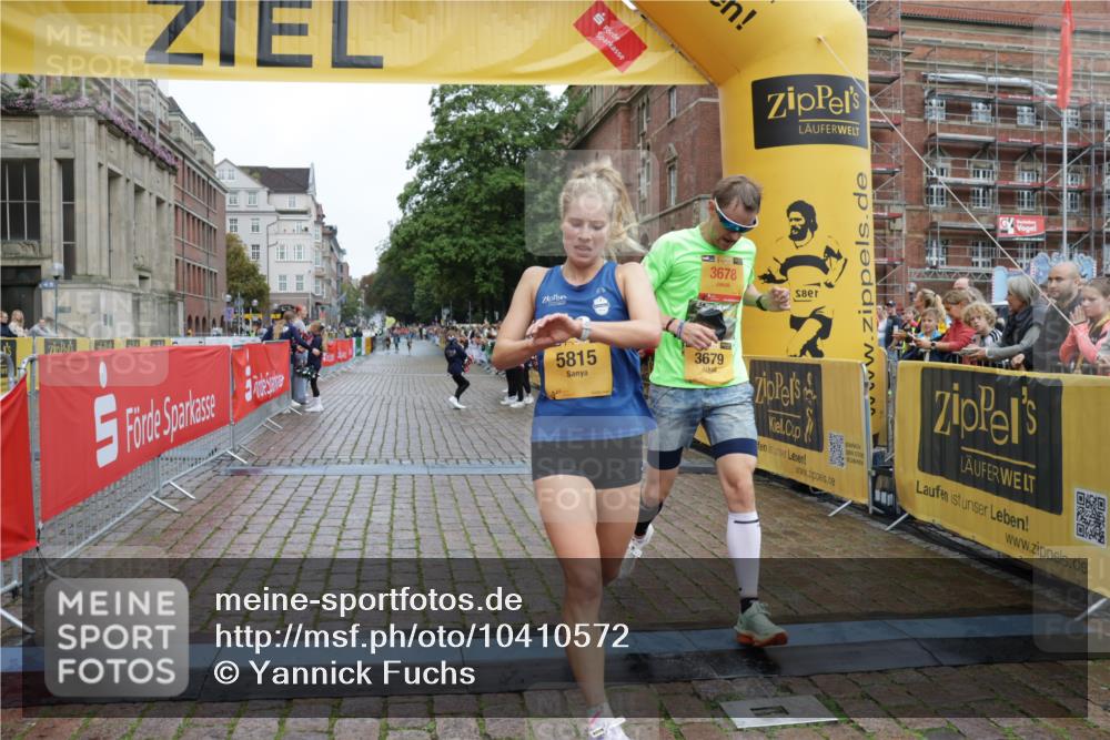 13.09.2026 - Kiel Lauf Yannick Fuchs http://msf.ph/oto/10410572 13.09.2026 09:34:30 Ziel 3679, 5332, 5815, 7743, 5040, 5332, 10864, 11791, 12278, 7588, 10069, 10864 meine-sportfotos.de