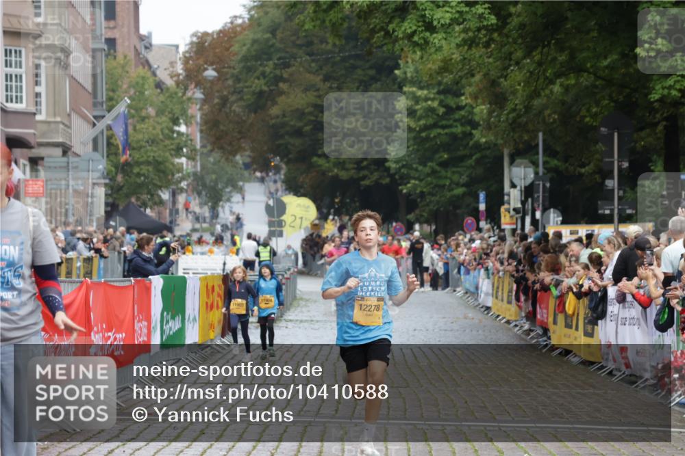 13.09.2026 - Kiel Lauf Yannick Fuchs http://msf.ph/oto/10410588 13.09.2026 09:34:38 Ziel 12278, 3679, 5040, 5332, 5815, 7743, 11791, 3168, 10461, 5040, 10864, 11791 meine-sportfotos.de