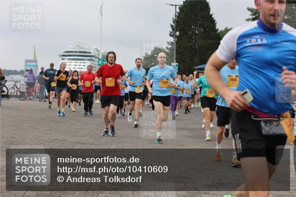 13.09.2026 - Kiel Lauf Andreas Tolksdorf http://msf.ph/oto/10410609 13.09.2026 10:01:35 Kiellinie 11910, 11098, 3979, 3508 meine-sportfotos.de