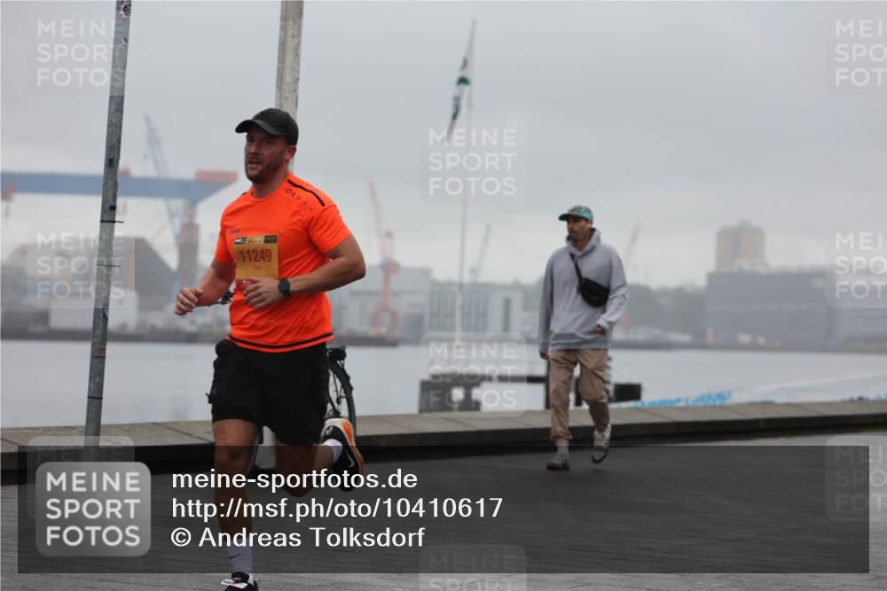 13.09.2026 - Kiel Lauf Andreas Tolksdorf http://msf.ph/oto/10410617 13.09.2026 11:43:35 Kiellinie 1000, 39, 11249 meine-sportfotos.de
