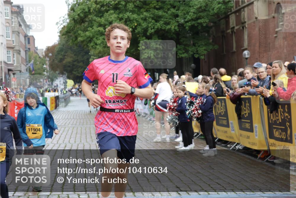 13.09.2026 - Kiel Lauf Yannick Fuchs http://msf.ph/oto/10410634 13.09.2026 09:34:54 Ziel 3168, 10461, 3679, 5332, 5815, 7743, 12278, 2761, 3766, 4361, 7414, 9380, 11719, 11904, 12484, 5332 meine-sportfotos.de