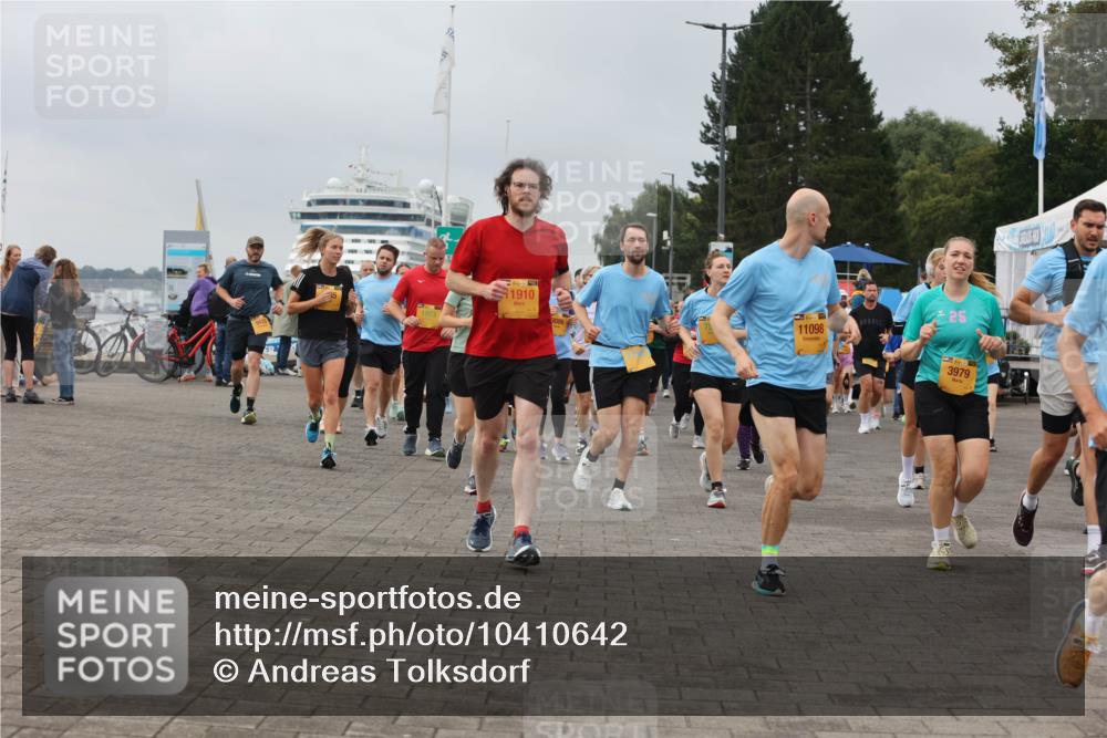 13.09.2026 - Kiel Lauf Andreas Tolksdorf http://msf.ph/oto/10410642 13.09.2026 10:01:36 Kiellinie 1910, 11098, 25, 3979 meine-sportfotos.de