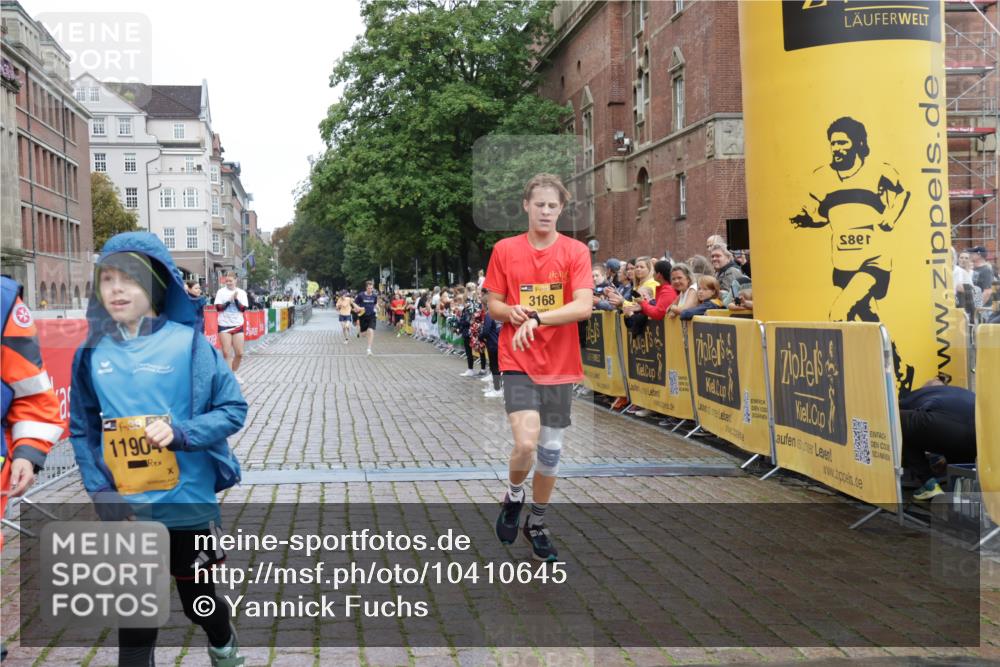 13.09.2026 - Kiel Lauf Yannick Fuchs http://msf.ph/oto/10410645 13.09.2026 09:34:57 Ziel 3168, 4361, 10461, 11719, 3679, 5815, 7743, 12278, 2761, 3766, 7414, 9380, 11904, 12484, 12832, 5332, 7743 meine-sportfotos.de