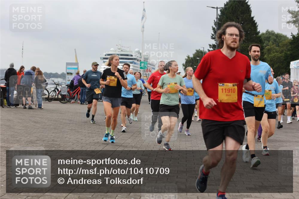 13.09.2026 - Kiel Lauf Andreas Tolksdorf http://msf.ph/oto/10410709 13.09.2026 10:01:38 Kiellinie 2035, 11910, 542, 3086 meine-sportfotos.de