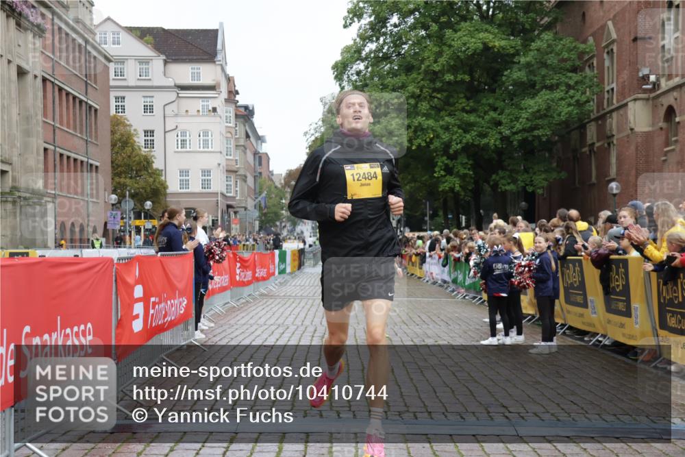 13.09.2026 - Kiel Lauf Yannick Fuchs http://msf.ph/oto/10410744 13.09.2026 09:35:12 Ziel 2761, 3766, 7414, 9380, 11904, 12484, 12832, 3168, 4361, 10461, 11719, 12278, 4589, 4638, 12278 meine-sportfotos.de