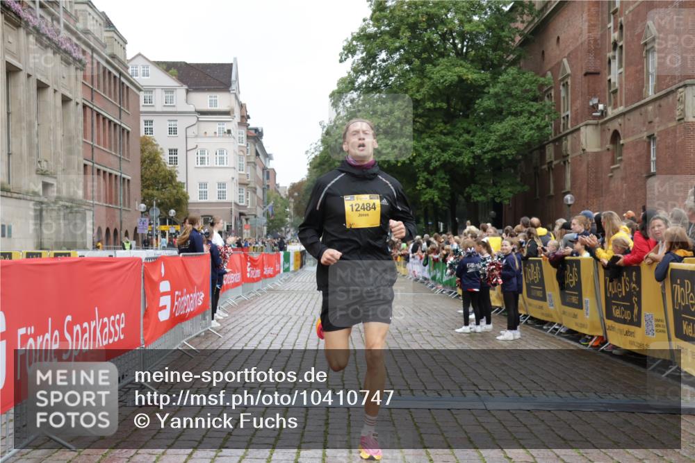 13.09.2026 - Kiel Lauf Yannick Fuchs http://msf.ph/oto/10410747 13.09.2026 09:35:12 Ziel 2761, 3766, 7414, 9380, 11904, 12484, 12832, 3168, 4361, 10461, 11719, 12278, 4589, 4638, 12278 meine-sportfotos.de