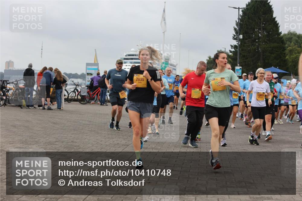 13.09.2026 - Kiel Lauf Andreas Tolksdorf http://msf.ph/oto/10410748 13.09.2026 10:01:39 Kiellinie 39, 2035, 9433, 1246, 1973, 10871 meine-sportfotos.de