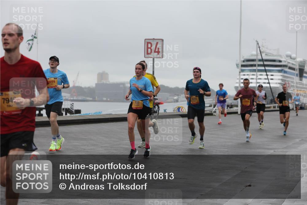 13.09.2026 - Kiel Lauf Andreas Tolksdorf http://msf.ph/oto/10410813 13.09.2026 11:43:42 Kiellinie 7942, 3774, 4, 2572, 12604, 731 meine-sportfotos.de
