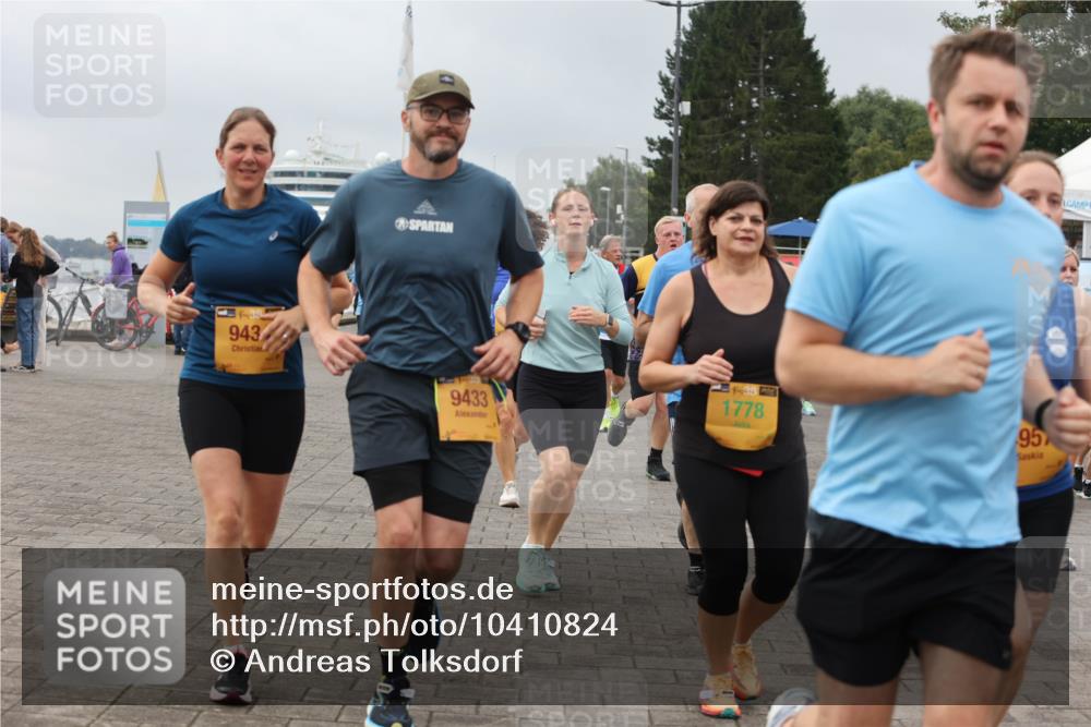 13.09.2026 - Kiel Lauf Andreas Tolksdorf http://msf.ph/oto/10410824 13.09.2026 10:01:42 Kiellinie 1, 3, 943, 9433, 1778, 95 meine-sportfotos.de