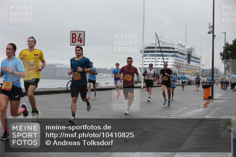 13.09.2026 - Kiel Lauf Andreas Tolksdorf http://msf.ph/oto/10410825 13.09.2026 11:43:43 Kiellinie 731, 3600, 4, 2572, 12604, 3 meine-sportfotos.de