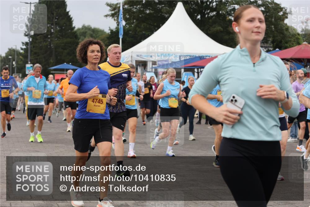 13.09.2026 - Kiel Lauf Andreas Tolksdorf http://msf.ph/oto/10410835 13.09.2026 10:01:44 Kiellinie 1541, 4745, 12499 meine-sportfotos.de