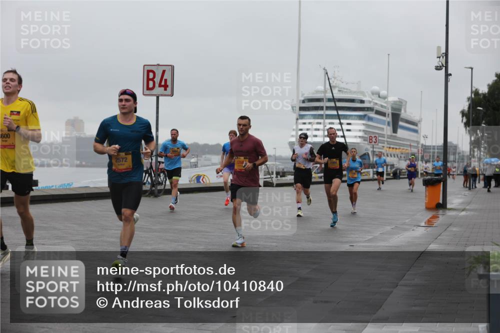 13.09.2026 - Kiel Lauf Andreas Tolksdorf http://msf.ph/oto/10410840 13.09.2026 11:43:43 Kiellinie 600, 4, 2572, 3 meine-sportfotos.de