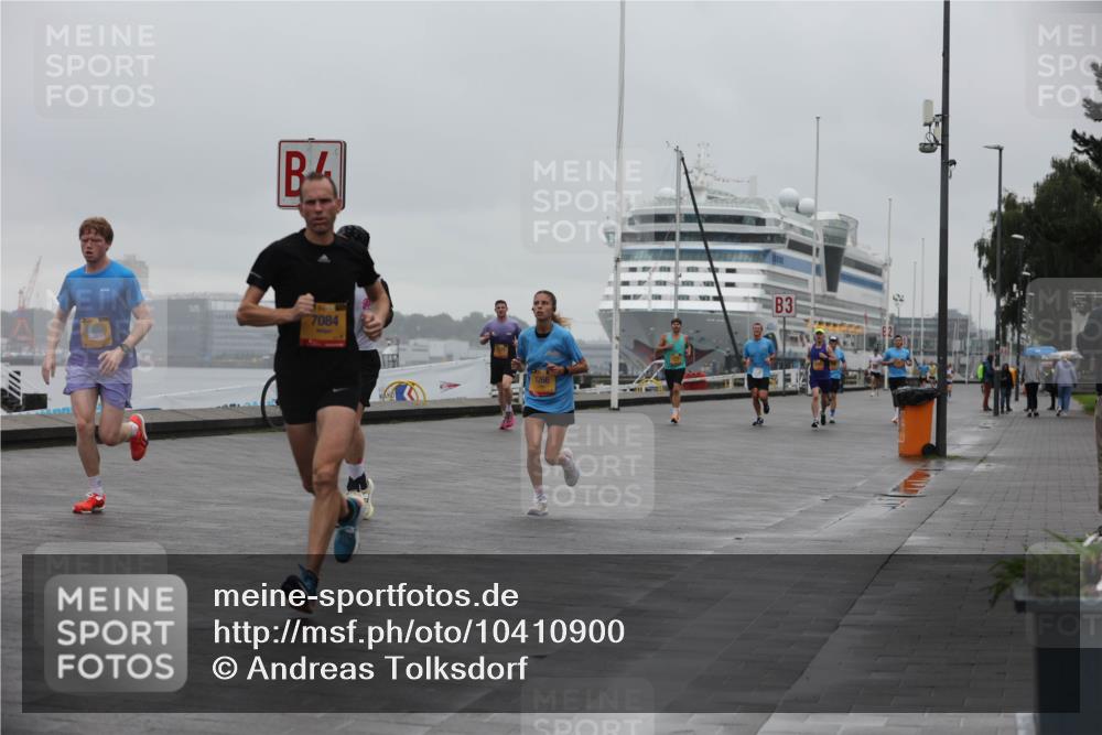 13.09.2026 - Kiel Lauf Andreas Tolksdorf http://msf.ph/oto/10410900 13.09.2026 11:43:46 Kiellinie 7084, 1266, 3 meine-sportfotos.de