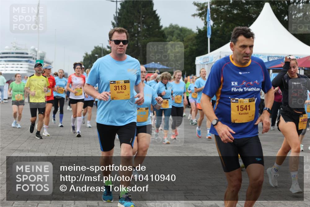 13.09.2026 - Kiel Lauf Andreas Tolksdorf http://msf.ph/oto/10410940 13.09.2026 10:01:48 Kiellinie 38, 3113, 38, 2490, 9108, 4577, 38, 1541, 1068 meine-sportfotos.de