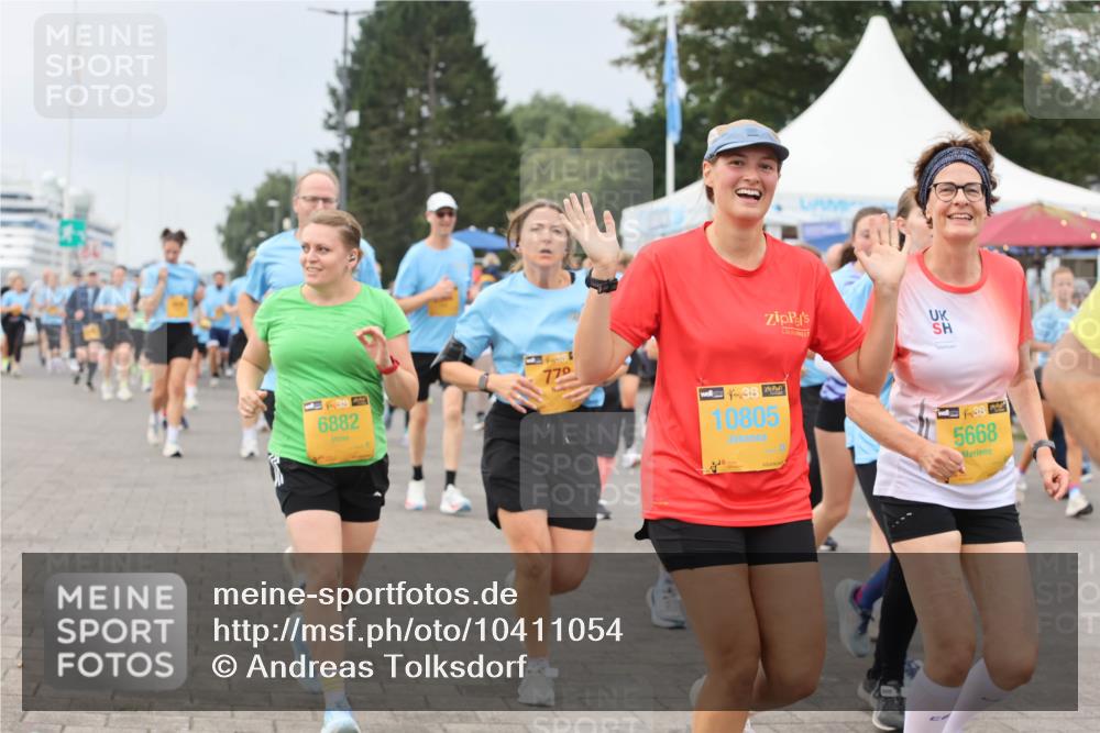 13.09.2026 - Kiel Lauf Andreas Tolksdorf http://msf.ph/oto/10411054 13.09.2026 10:01:53 Kiellinie 1, 384, 6882, 48, 10805, 5668 meine-sportfotos.de