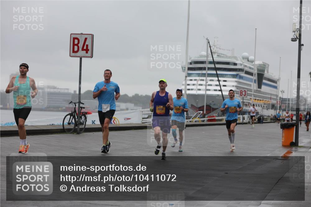 13.09.2026 - Kiel Lauf Andreas Tolksdorf http://msf.ph/oto/10411072 13.09.2026 11:43:54 Kiellinie 1510, 4, 6992, 4280, 11817, 3 meine-sportfotos.de