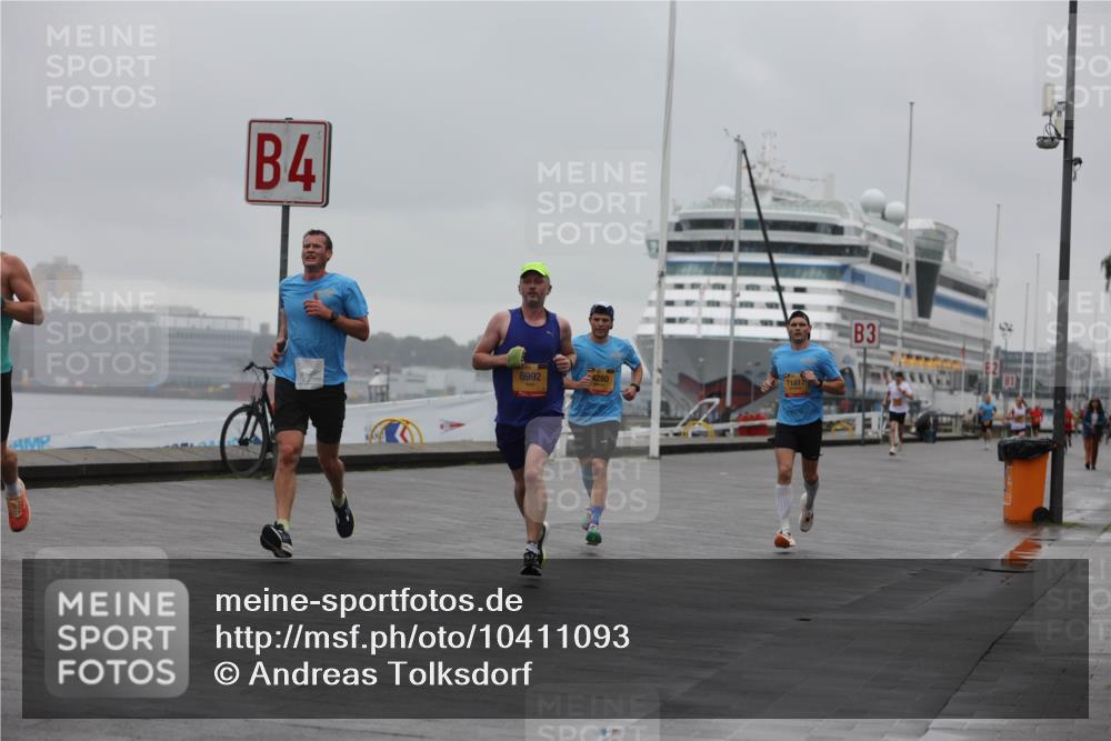 13.09.2026 - Kiel Lauf Andreas Tolksdorf http://msf.ph/oto/10411093 13.09.2026 11:43:54 Kiellinie 4, 6992, 4280, 11817, 3 meine-sportfotos.de