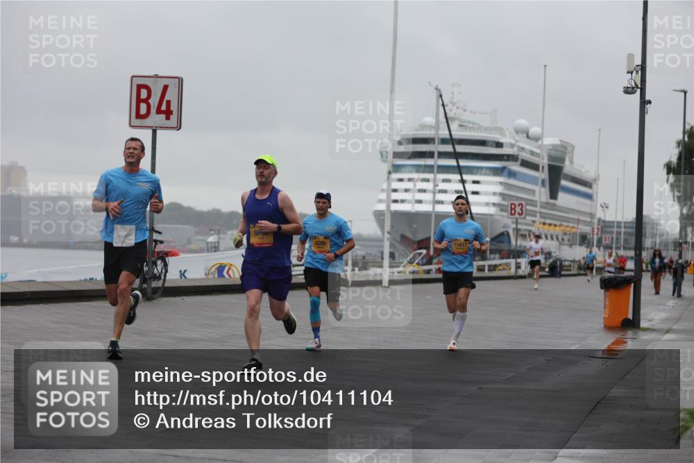 13.09.2026 - Kiel Lauf Andreas Tolksdorf http://msf.ph/oto/10411104 13.09.2026 11:43:55 Kiellinie 4, 6992, 4280, 11817, 3 meine-sportfotos.de
