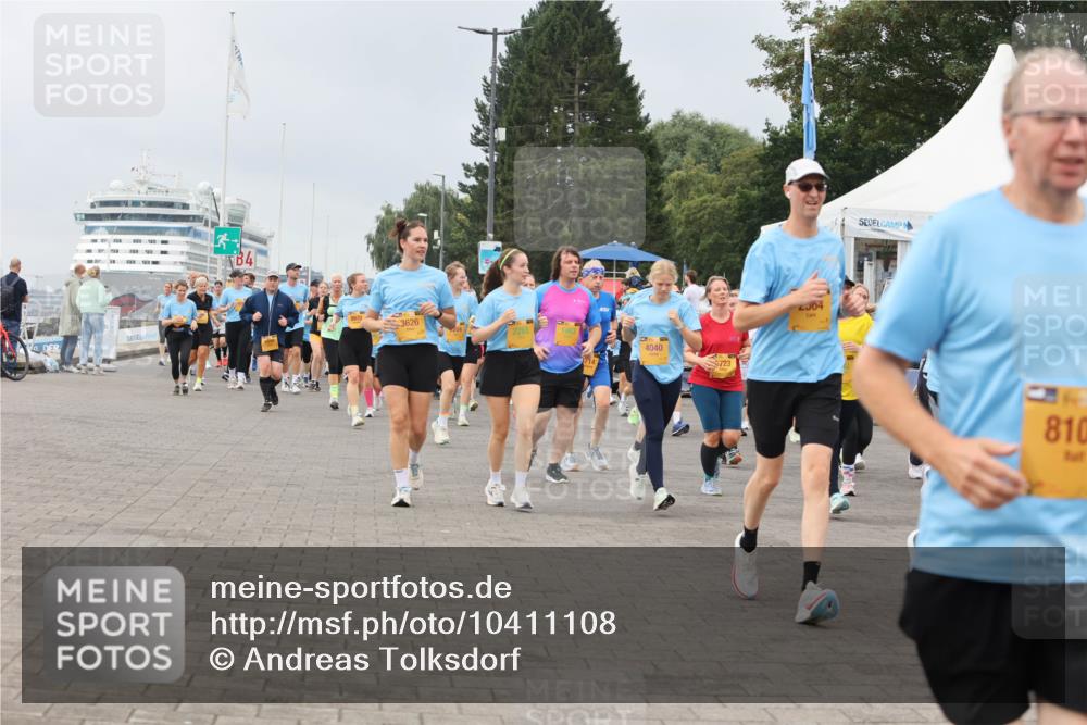 13.09.2026 - Kiel Lauf Andreas Tolksdorf http://msf.ph/oto/10411108 13.09.2026 10:01:54 Kiellinie 4, 3626, 714, 4040, 5723, 2004, 810 meine-sportfotos.de