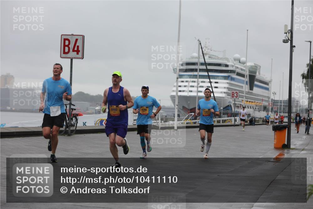 13.09.2026 - Kiel Lauf Andreas Tolksdorf http://msf.ph/oto/10411110 13.09.2026 11:43:55 Kiellinie 4, 6992, 4280, 11817, 3 meine-sportfotos.de