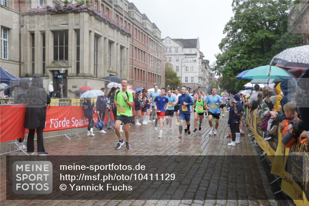 13.09.2026 - Kiel Lauf Yannick Fuchs http://msf.ph/oto/10411129 13.09.2026 10:42:09 Ziel 150, 294, 1755, 2665, 2819, 2972, 3212, 3372, 3985, 4399, 4475, 4513, 4604, 5155, 5669, 5749, 6175, 6236, 6587, 6677, 6678, 7051, 7475, 8034, 9147, 9391, 9420, 9595, 9920, 10452, 10725, 10877, 11175, 12639, 214, 580, 604, 698, 811, 1206, 1330, 1416, 1445, 1507, 1772, 2013, 2375, 2387, 2532, 2535, 2547, 2667, 2927, 3188, 3249, 3329, 3330, 3351, 4559, 4895, 4959, 5108, 5158, 5265, 5322, 6165, 6564, 6656, 6917, 6960, 239, 1638, 2224, 2314 meine-sportfotos.de