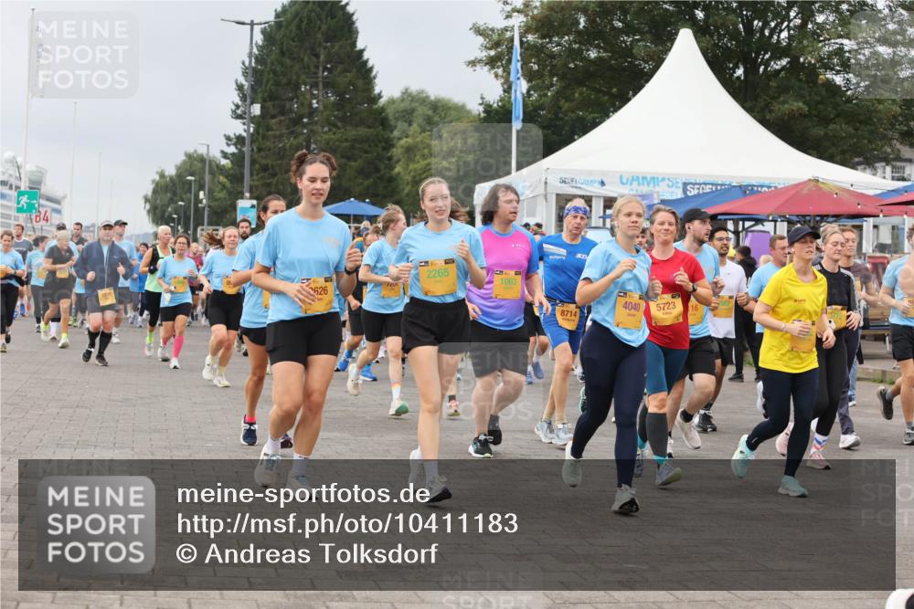 13.09.2026 - Kiel Lauf Andreas Tolksdorf http://msf.ph/oto/10411183 13.09.2026 10:01:56 Kiellinie 626, 2265, 1063, 4040, 8714, 5723, 16 meine-sportfotos.de
