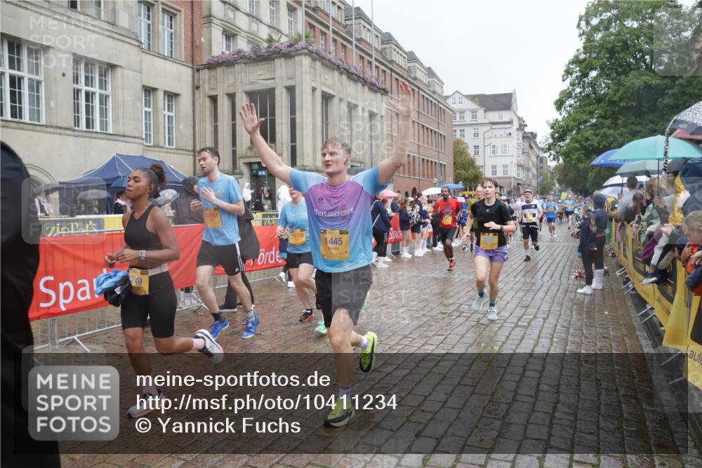 13.09.2026 - Kiel Lauf Yannick Fuchs http://msf.ph/oto/10411234 13.09.2026 10:42:15 Ziel 150, 239, 294, 1245, 1328, 2665, 2820, 2972, 3254, 3367, 4399, 4475, 4513, 4604, 4919, 5155, 5669, 5802, 6020, 6175, 6587, 6677, 6678, 7475, 8034, 9420, 9635, 9712, 10452, 10465, 11175, 580, 698, 811, 1206, 1330, 1416, 1445, 1507, 1755, 2013, 2375, 2387, 2535, 2547, 2667, 2819, 2927, 3188, 3212, 3249, 3351, 3372, 3985, 4559, 4604, 4895, 5158, 5265, 5322, 5749, 6165, 6175, 6236, 6564, 6656, 6917, 6960, 757, 1638, 2224, 2314, 2507, 3821, 4451, 811, 10960 meine-sportfotos.de