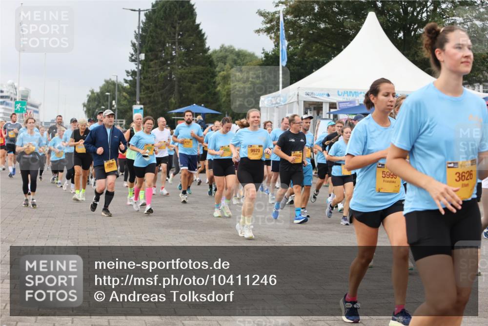 13.09.2026 - Kiel Lauf Andreas Tolksdorf http://msf.ph/oto/10411246 13.09.2026 10:01:59 Kiellinie 831, 1698, 4701, 9970, 10590, 5999, 3626 meine-sportfotos.de