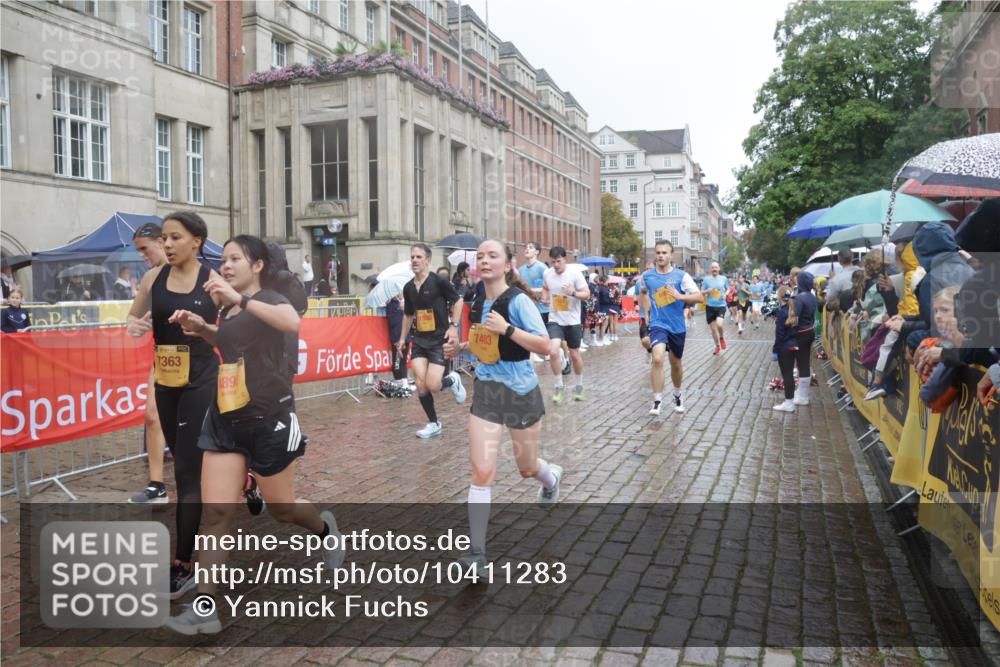 13.09.2026 - Kiel Lauf Yannick Fuchs http://msf.ph/oto/10411283 13.09.2026 10:42:19 Ziel 239, 294, 1245, 1328, 2224, 2314, 2820, 2972, 3254, 3367, 4919, 5155, 5802, 6020, 6677, 6678, 7299, 7475, 7586, 8034, 8304, 9135, 9152, 9420, 9548, 9635, 9712, 10465, 10625, 11148, 11175, 150, 580, 698, 1206, 1330, 1416, 1507, 1755, 2013, 2375, 2535, 2547, 2665, 2667, 2819, 2927, 3188, 3212, 3351, 3372, 3985, 4399, 4475, 4513, 4559, 4604, 4895, 5155, 5158, 5265, 5322, 5669, 5749, 6165, 6175, 6236, 6564, 6587, 6656, 6917, 6960, 757, 1638, 2507, 3821, 4451, 811, 3351, 10960 meine-sportfotos.de