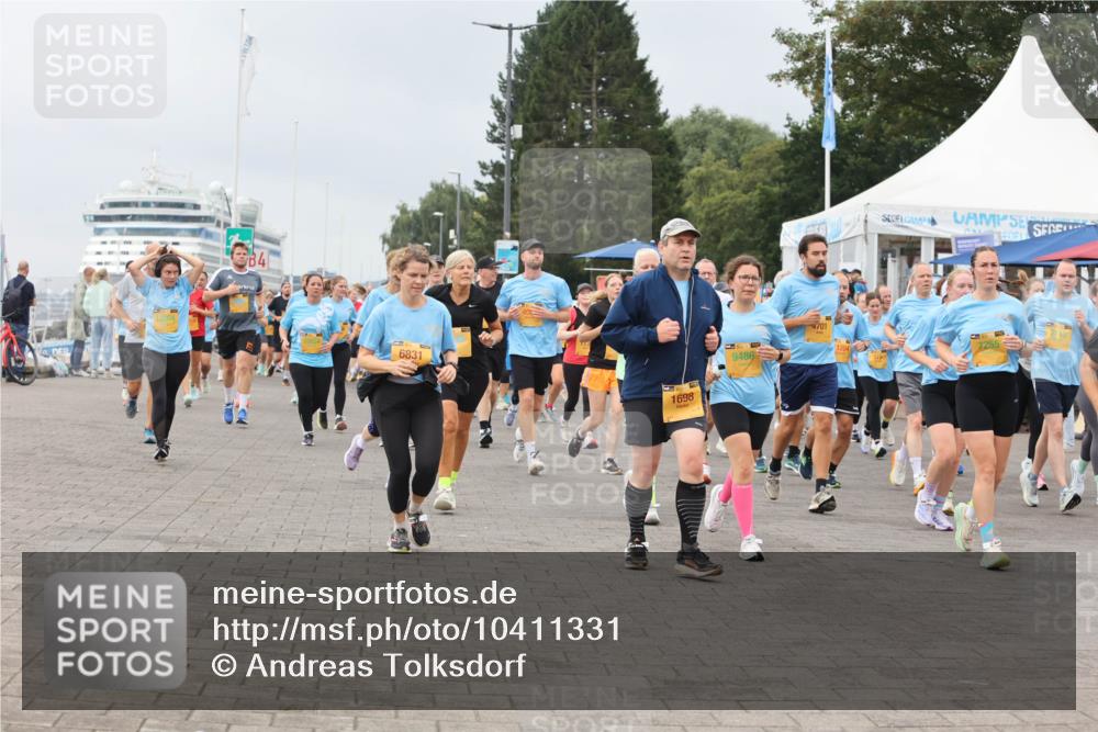 13.09.2026 - Kiel Lauf Andreas Tolksdorf http://msf.ph/oto/10411331 13.09.2026 10:02:01 Kiellinie 6831, 1698, 9486, 4701 meine-sportfotos.de