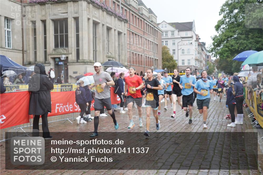 13.09.2026 - Kiel Lauf Yannick Fuchs http://msf.ph/oto/10411337 13.09.2026 10:42:26 Ziel 239, 757, 1245, 1328, 1638, 2224, 2314, 2745, 2820, 3367, 4034, 4320, 4352, 5636, 5802, 5877, 6020, 6088, 7187, 7299, 7586, 8304, 8318, 8758, 9135, 9152, 9548, 9635, 10112, 10328, 10465, 10558, 10625, 10724, 11148, 11770, 12619, 150, 294, 580, 1206, 1328, 1416, 1755, 2013, 2375, 2535, 2547, 2665, 2667, 2819, 2972, 3188, 3212, 3254, 3372, 3985, 4399, 4475, 4513, 4559, 4604, 4919, 5155, 5265, 5322, 5669, 5749, 6175, 6236, 6587, 6656, 6677, 6678, 6917, 2507, 3821, 4451, 3351 meine-sportfotos.de