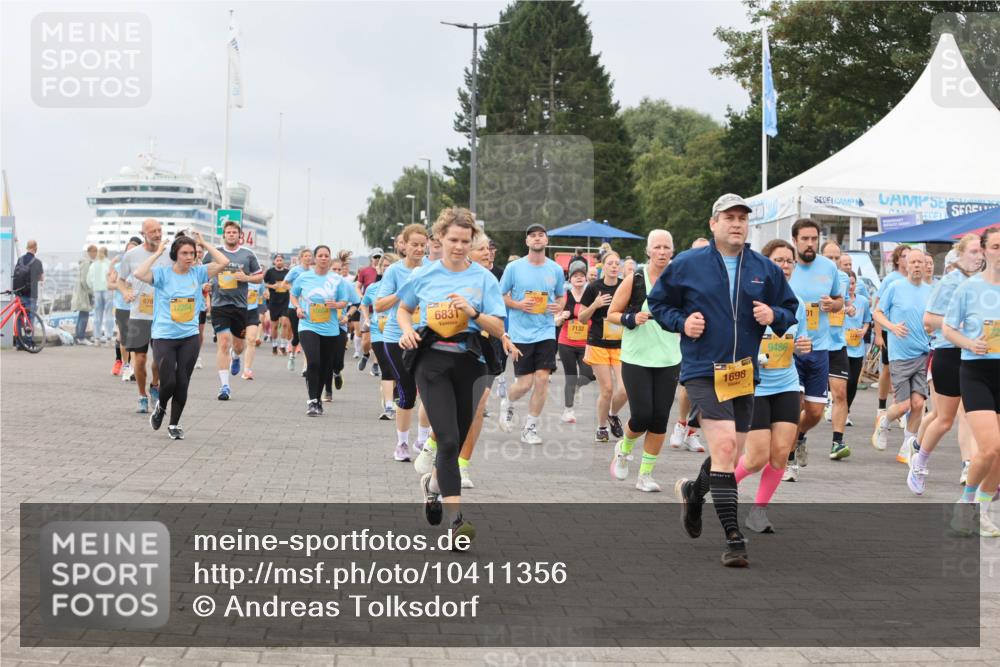 13.09.2026 - Kiel Lauf Andreas Tolksdorf http://msf.ph/oto/10411356 13.09.2026 10:02:01 Kiellinie 676, 12204, 6831, 7132, 1698, 9486, 01 meine-sportfotos.de