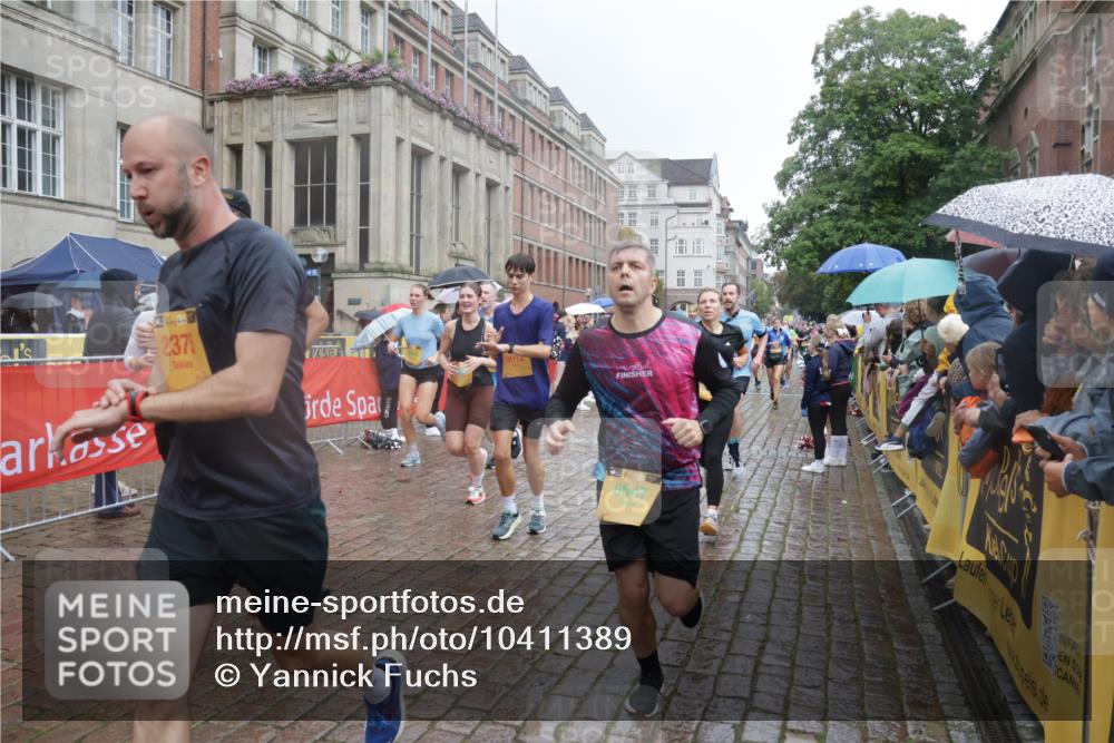 13.09.2026 - Kiel Lauf Yannick Fuchs http://msf.ph/oto/10411389 13.09.2026 10:42:30 Ziel 757, 1245, 1638, 2224, 2314, 2507, 2745, 3821, 4034, 4320, 4352, 4451, 5476, 5636, 5877, 6088, 6615, 7187, 7299, 7586, 8304, 8318, 8418, 8758, 8847, 9135, 9152, 9548, 10112, 10272, 10328, 10558, 10625, 10724, 11148, 11770, 12619, 150, 239, 294, 580, 1245, 1328, 1416, 1755, 2375, 2665, 2667, 2819, 2820, 2972, 3188, 3212, 3254, 3367, 3372, 3985, 4399, 4475, 4513, 4604, 4919, 5155, 5265, 5322, 5669, 5749, 5802, 6020, 6175, 6236, 6587, 6656, 6677, 6678, 3188, 5265 meine-sportfotos.de