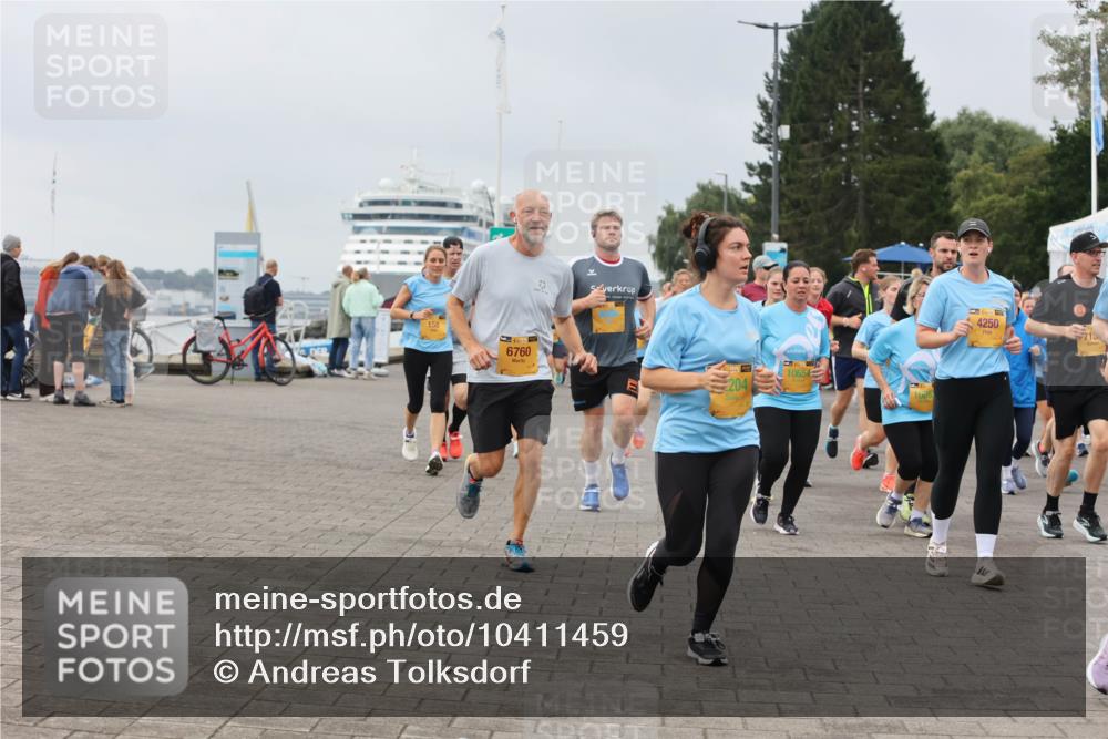 13.09.2026 - Kiel Lauf Andreas Tolksdorf http://msf.ph/oto/10411459 13.09.2026 10:02:04 Kiellinie 6760, 38, 204, 10654, 4250, 713 meine-sportfotos.de