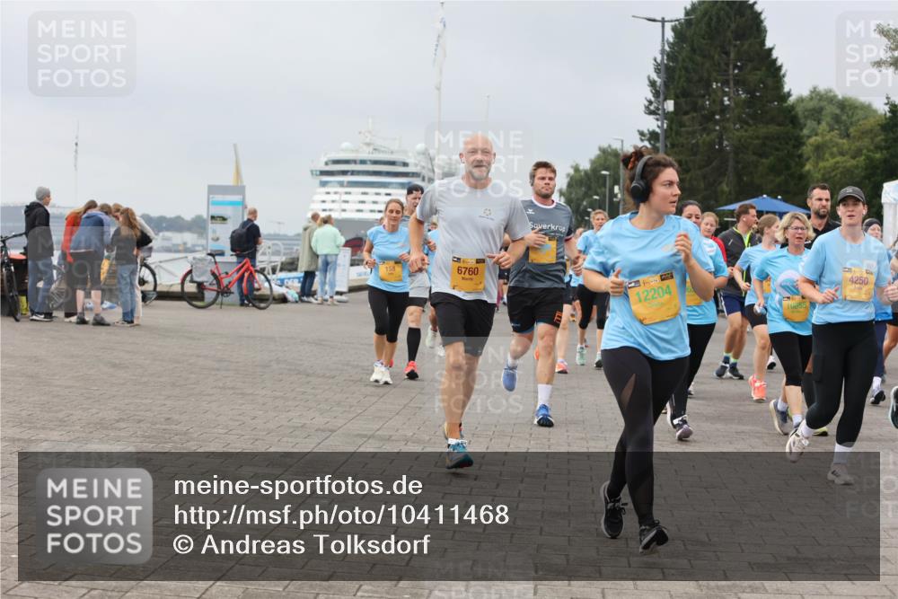 13.09.2026 - Kiel Lauf Andreas Tolksdorf http://msf.ph/oto/10411468 13.09.2026 10:02:04 Kiellinie 6760, 39, 12204, 10855, 4250 meine-sportfotos.de