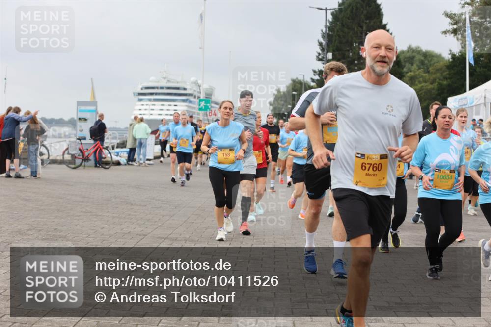 13.09.2026 - Kiel Lauf Andreas Tolksdorf http://msf.ph/oto/10411526 13.09.2026 10:02:06 Kiellinie 84, 158, 358, 4, 38425, 6760, 10654 meine-sportfotos.de